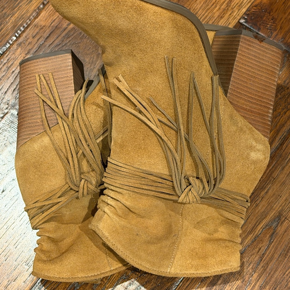 Jessica Simpson Tan Suede Fringe Heeled Boots